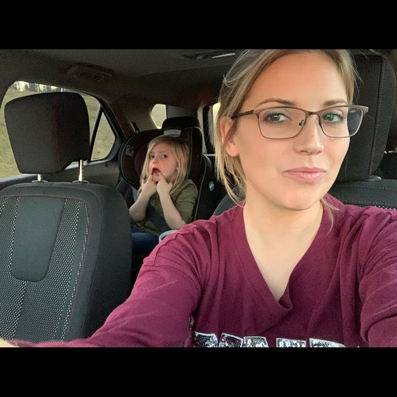 Meet your Posher, Rachel - Picture 1 of 1